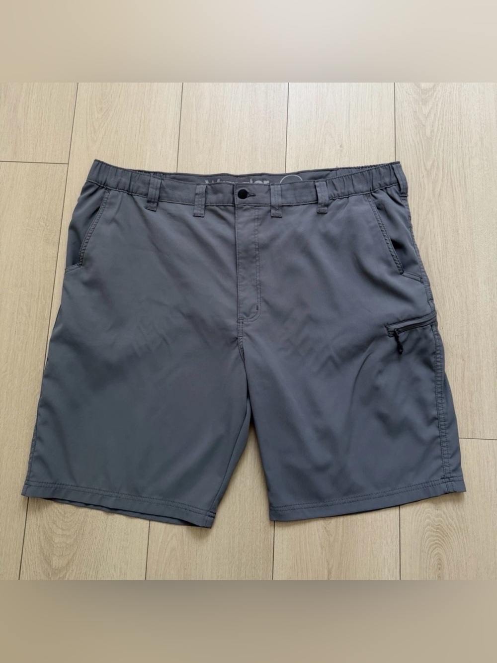 Wrangler Men's Hybrid Shorts in Charcoal Gray